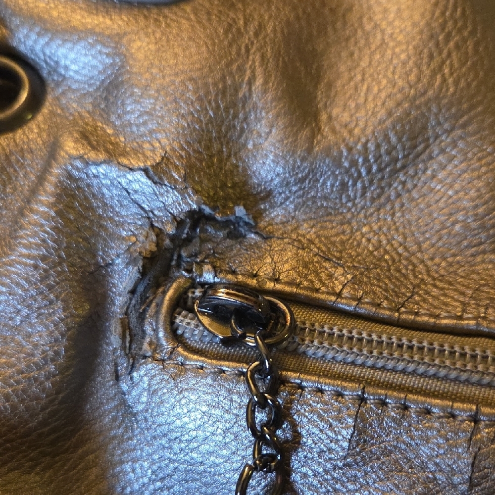 Array Metallic Silver Shoulder Bag - image 8